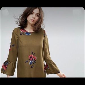 Vero Moda blouse with bell sleeves XS